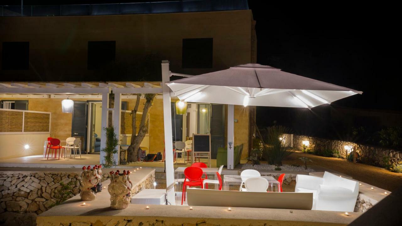Le Suites Del Carrubo Ilha de Ilha de Favignana Exterior foto