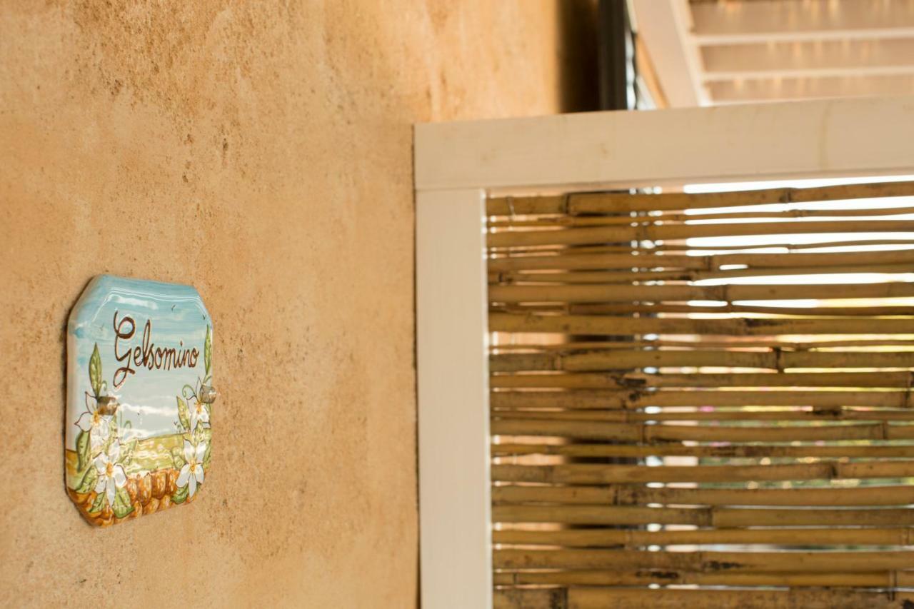 Le Suites Del Carrubo Ilha de Ilha de Favignana Exterior foto